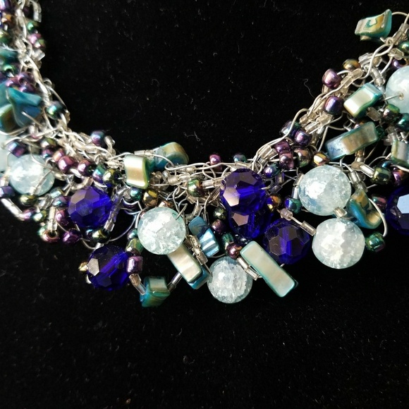 Blue crochet necklace - Picture 2 of 3